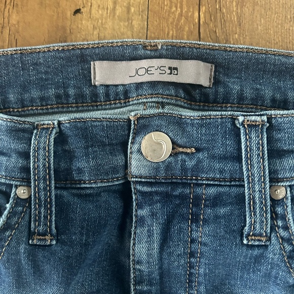 Joe’s Jeans Mid Rise Cropped Raw Hem Jeans Size 27 Medium Wash - Picture 7 of 11